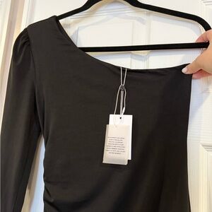 Lovers + Friends Black One-Shoulder Long Sleeve Top